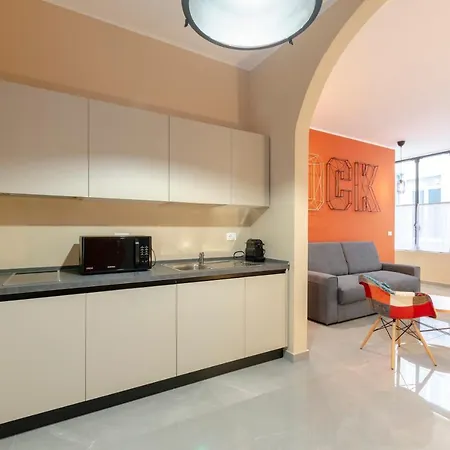 Altido Vibrant Apt For 4 Moments To Aquarium Daire *